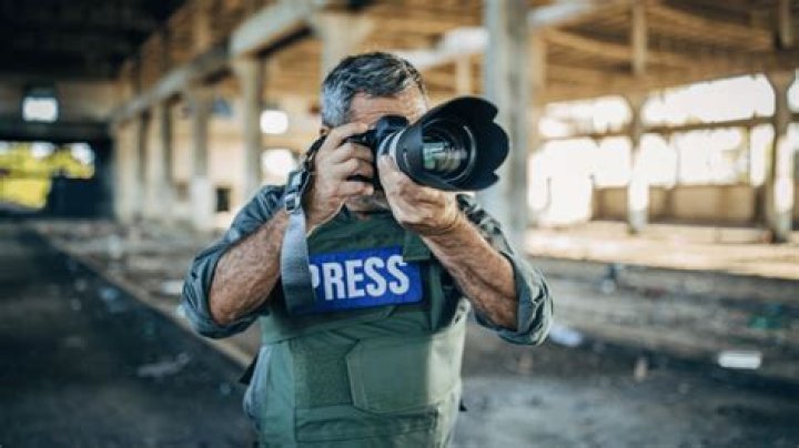 Who is reporter in journalism?